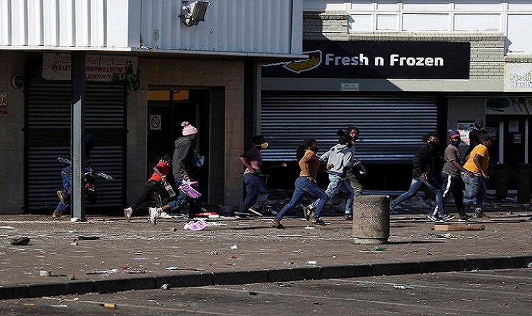 Looting, violence spreads in South Africa as grievances ...